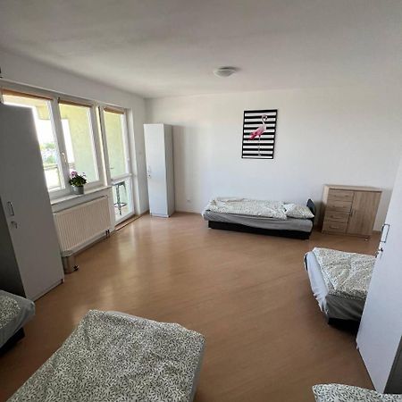Hostel „U Sashka” وارسو المظهر الخارجي الصورة