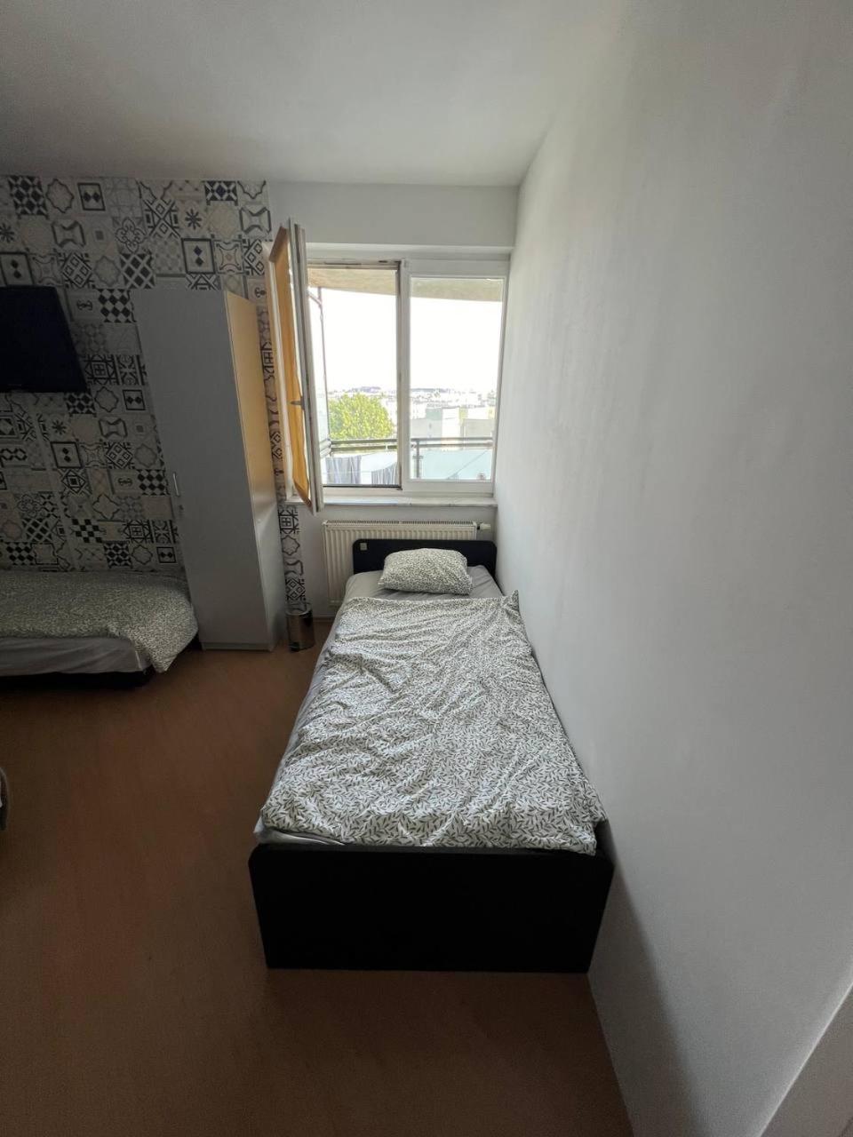 Hostel „U Sashka” وارسو المظهر الخارجي الصورة